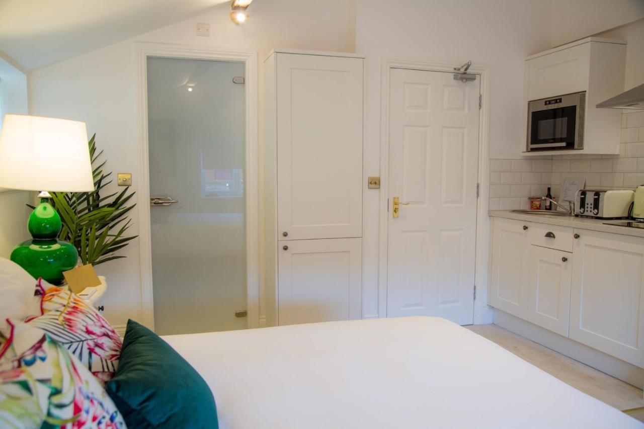 Winckley Stays Preston (Lancashire) Exterior foto A studio apartment in London