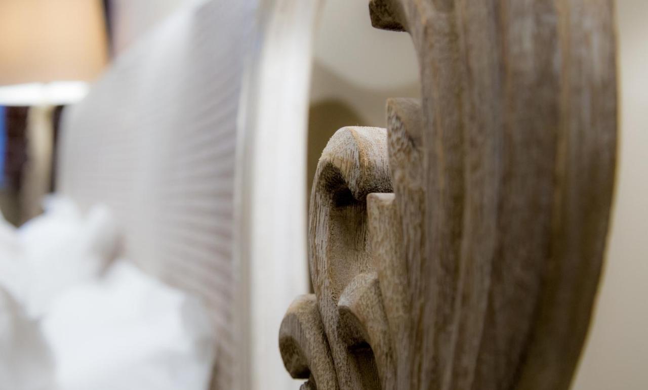 Winckley Stays Preston (Lancashire) Exterior foto Detail of the head of the statue