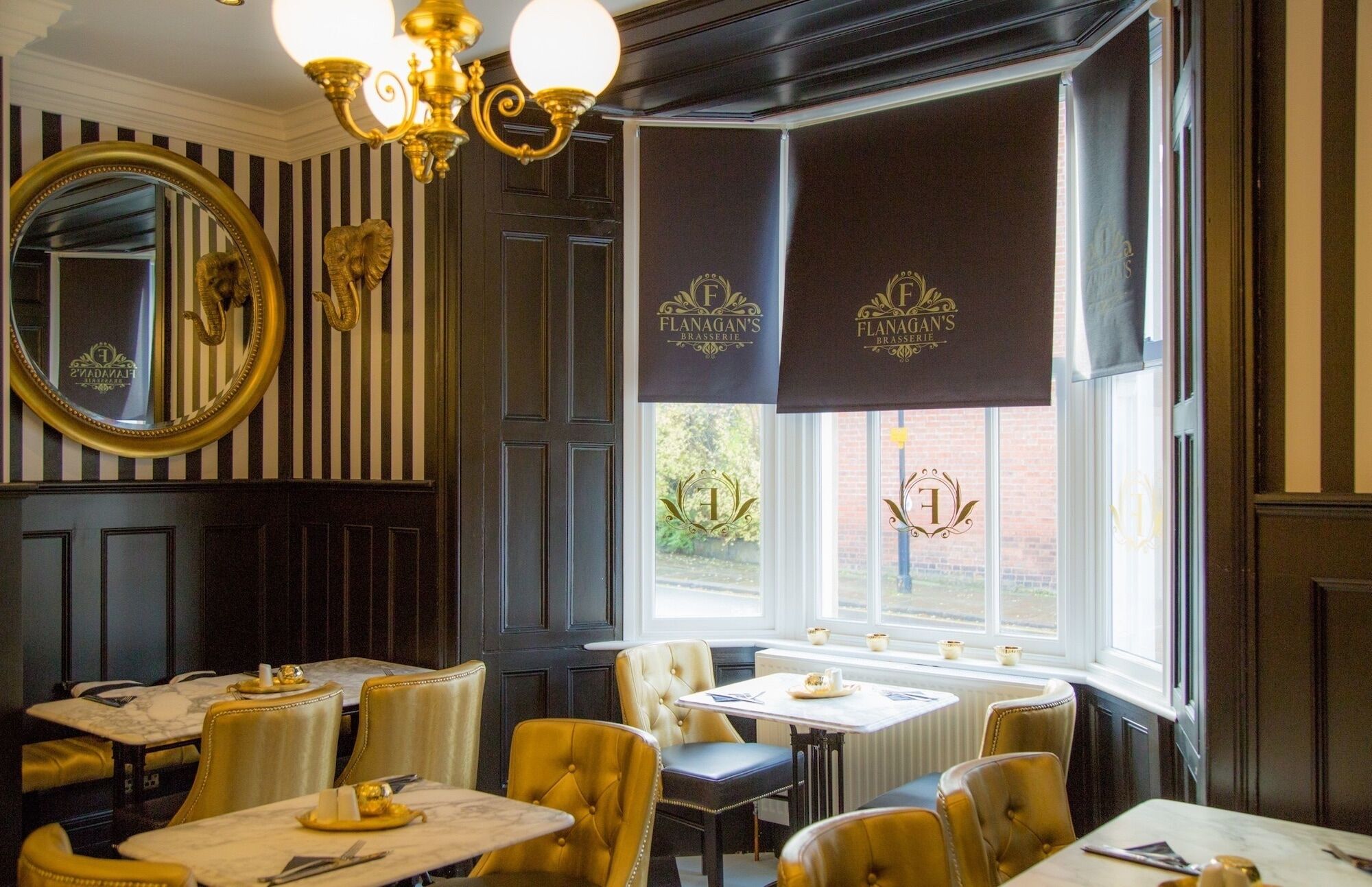 Winckley Stays Preston (Lancashire) Exterior foto Interior of the restaurant